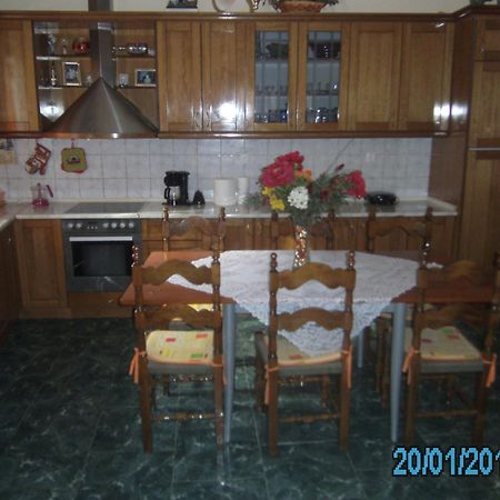 Apartament George'S House Ágios Matthaíos Zewnętrze zdjęcie