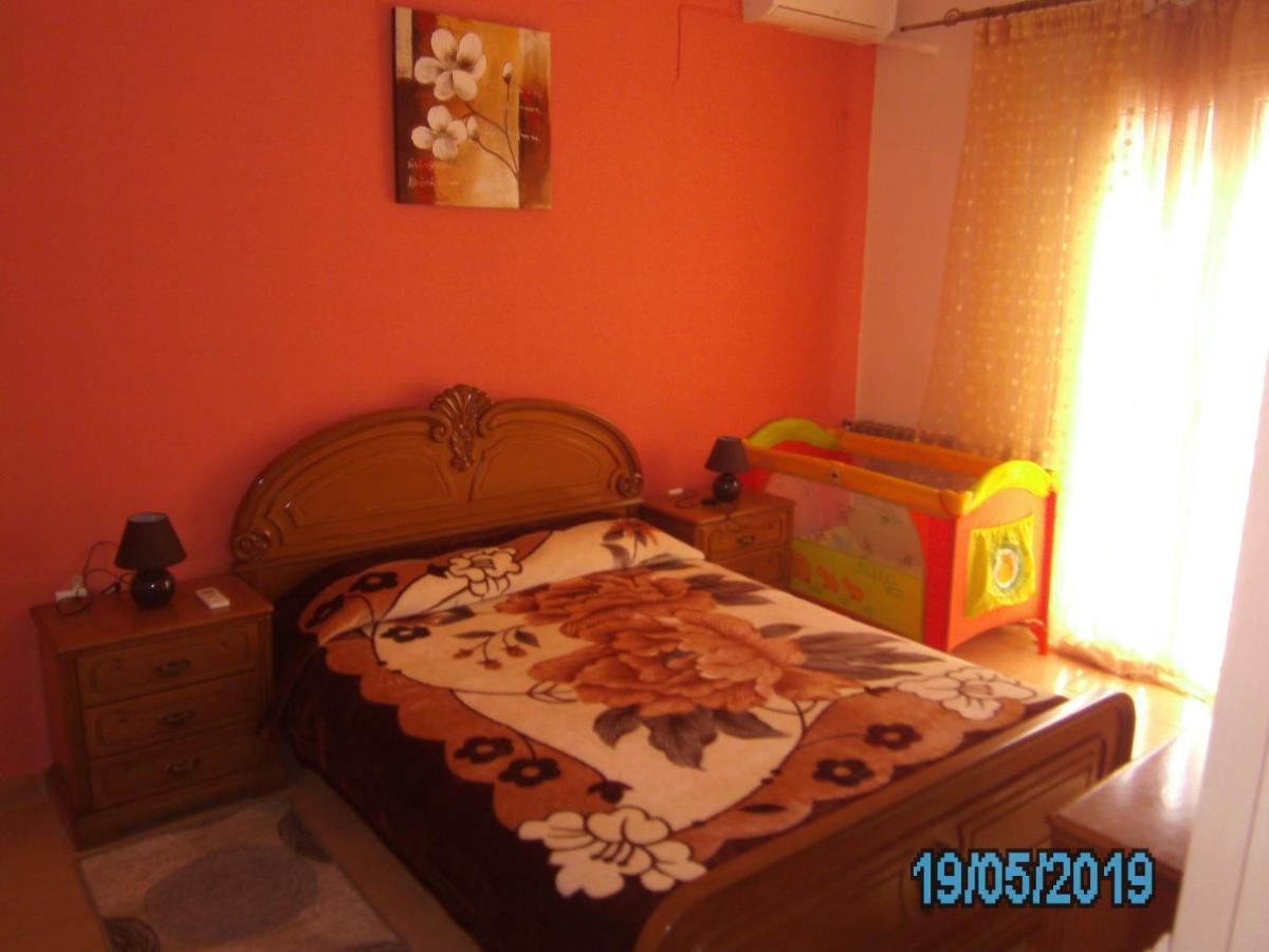 Apartament George'S House Ágios Matthaíos Zewnętrze zdjęcie